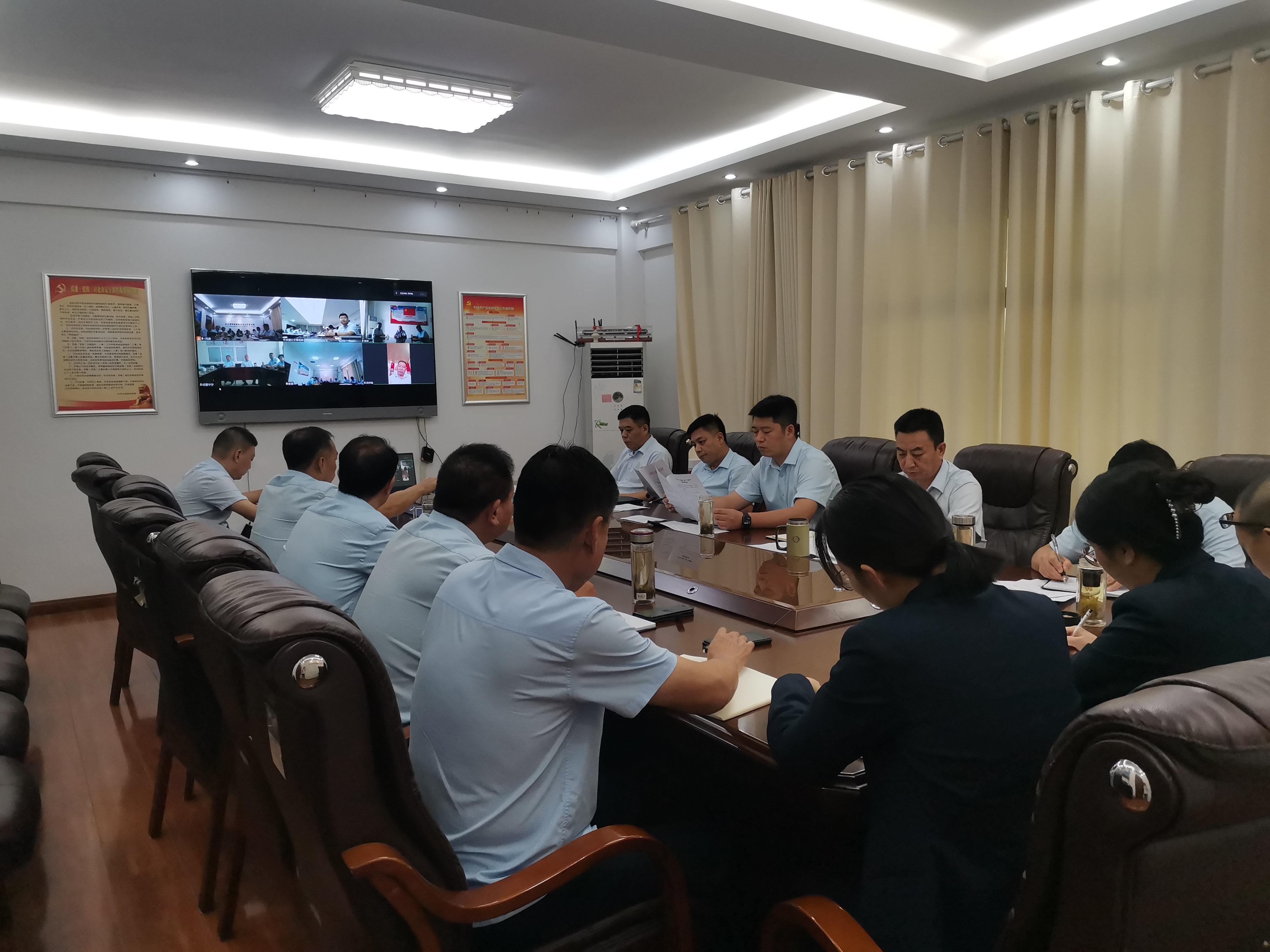 公交集團(tuán)召開(kāi)2022年“中秋”節(jié)日期間 交通運(yùn)輸保障工作專題會(huì)議