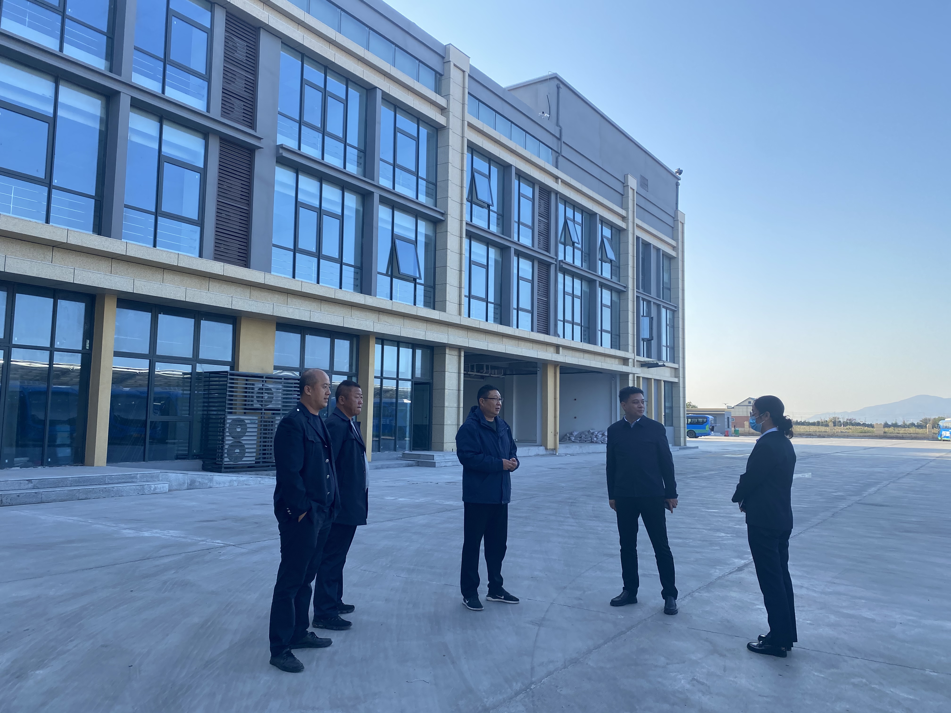 公交集團(tuán)紀(jì)委進(jìn)行全方位、多地點(diǎn)安全生產(chǎn)突擊督查檢查