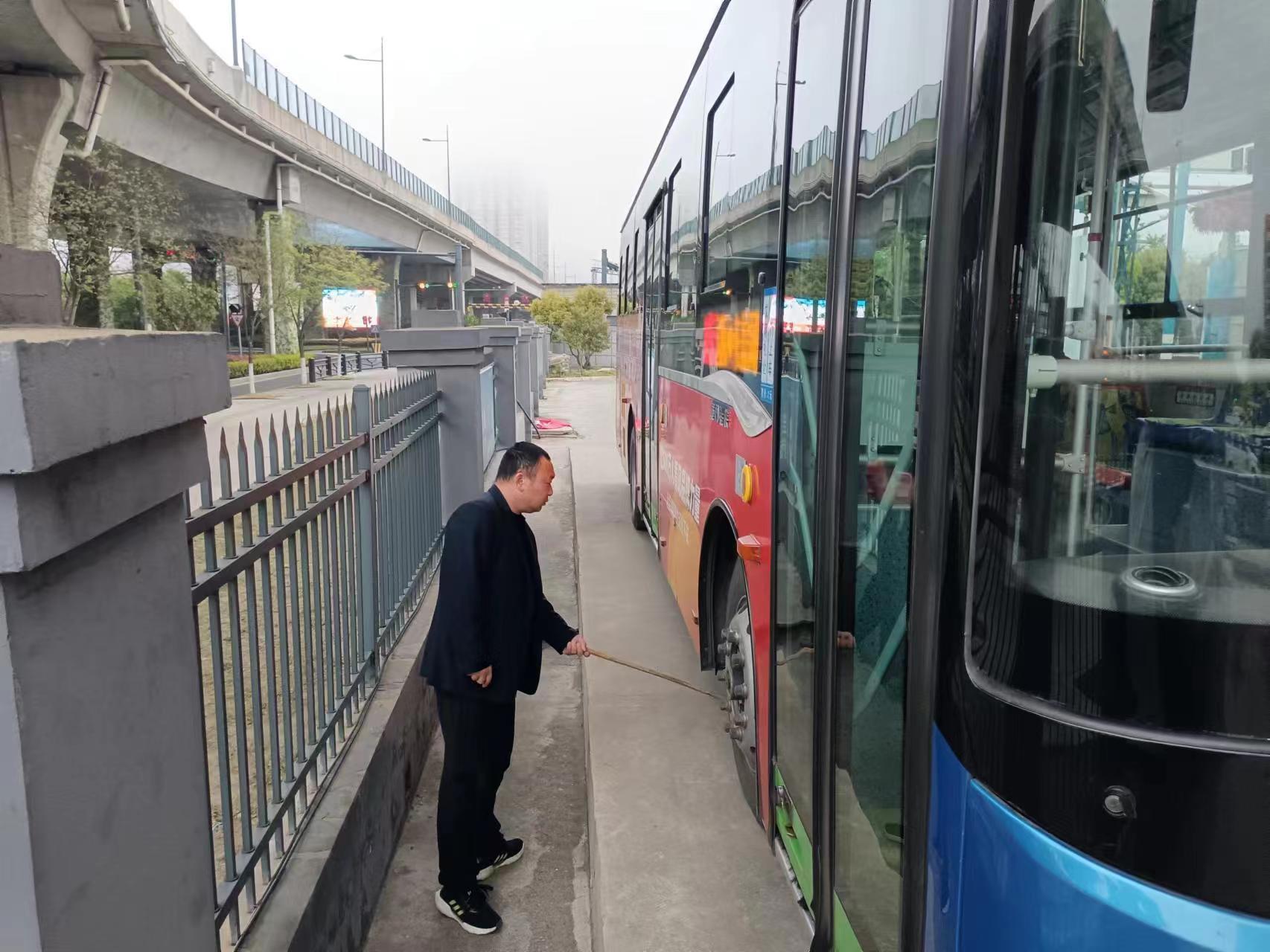 公交集團(tuán)公交事業(yè)二部積極做好公交游16路開通工作