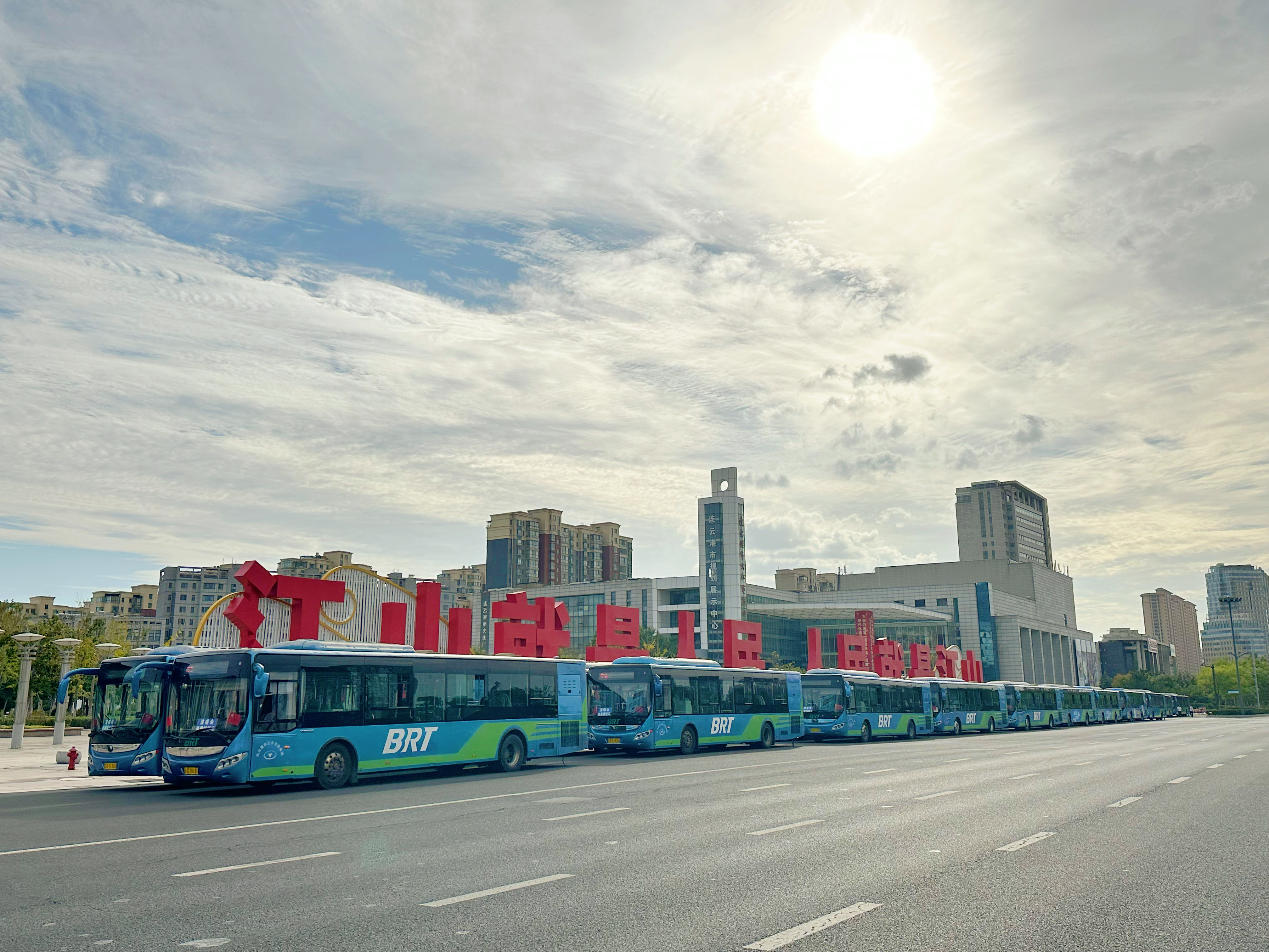 公交集團(tuán)圓滿(mǎn)完成國(guó)緣四開(kāi)· 2023連云港群星演唱會(huì)交通運(yùn)輸保障工作