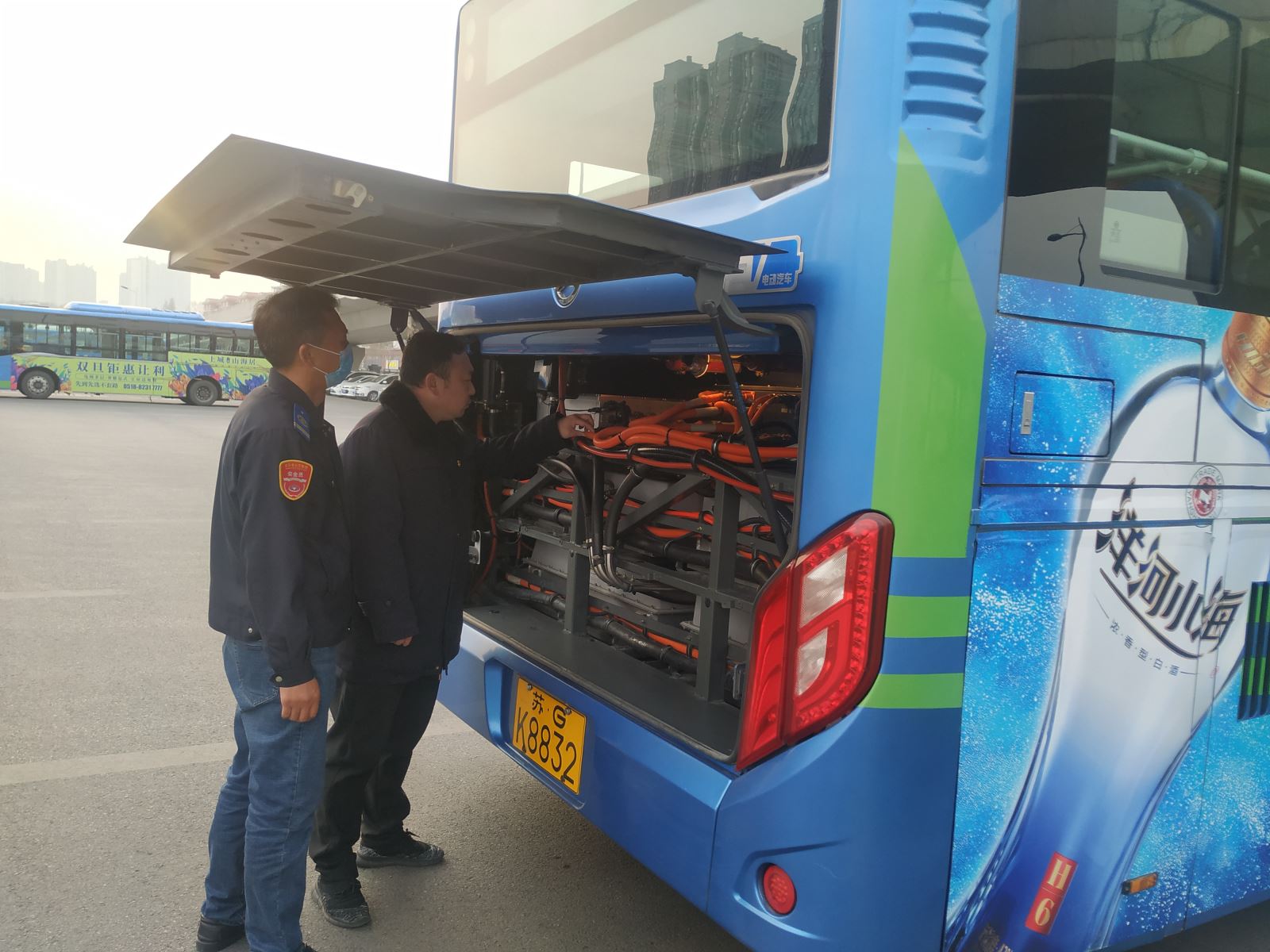 公交事業(yè)二部開展機(jī)務(wù)專項檢查