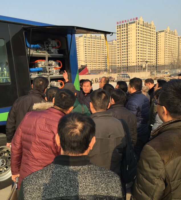海通公交公司組織機(jī)務(wù)管理人員參加純電動(dòng)車(chē)輛安全使用培訓(xùn)會(huì)議