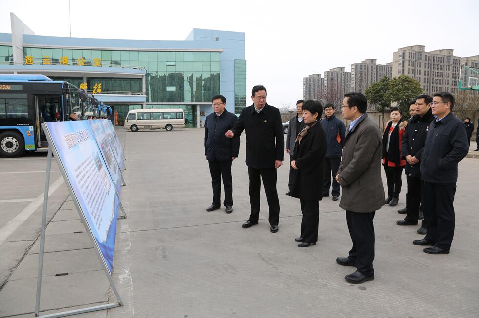 連云港市委副書記、組織部部長萬聞華一行赴公交集團(tuán)調(diào)研黨建工作