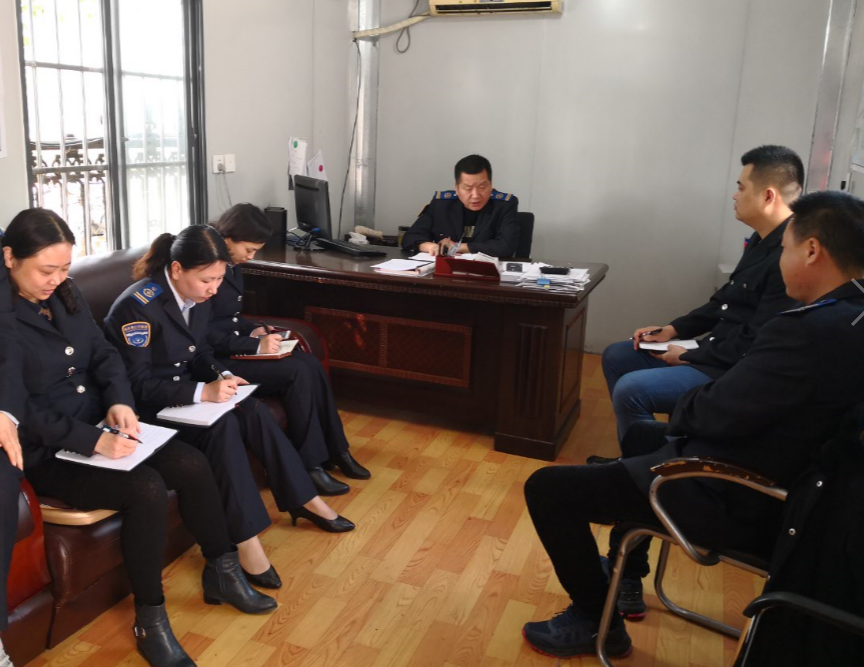 公交集團(tuán)旅游公司召開清明節(jié)安全運(yùn)營(yíng)工作會(huì)議