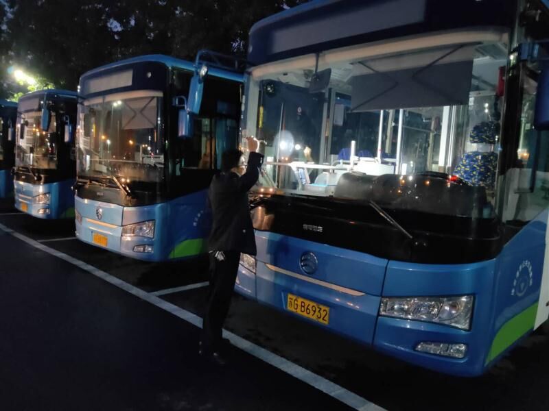 公交集團(tuán)公交事業(yè)一部加大夜查力度確保平安運(yùn)營