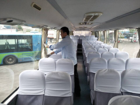 公交佳連公司提升服務(wù)水平 創(chuàng)建文明行業(yè)