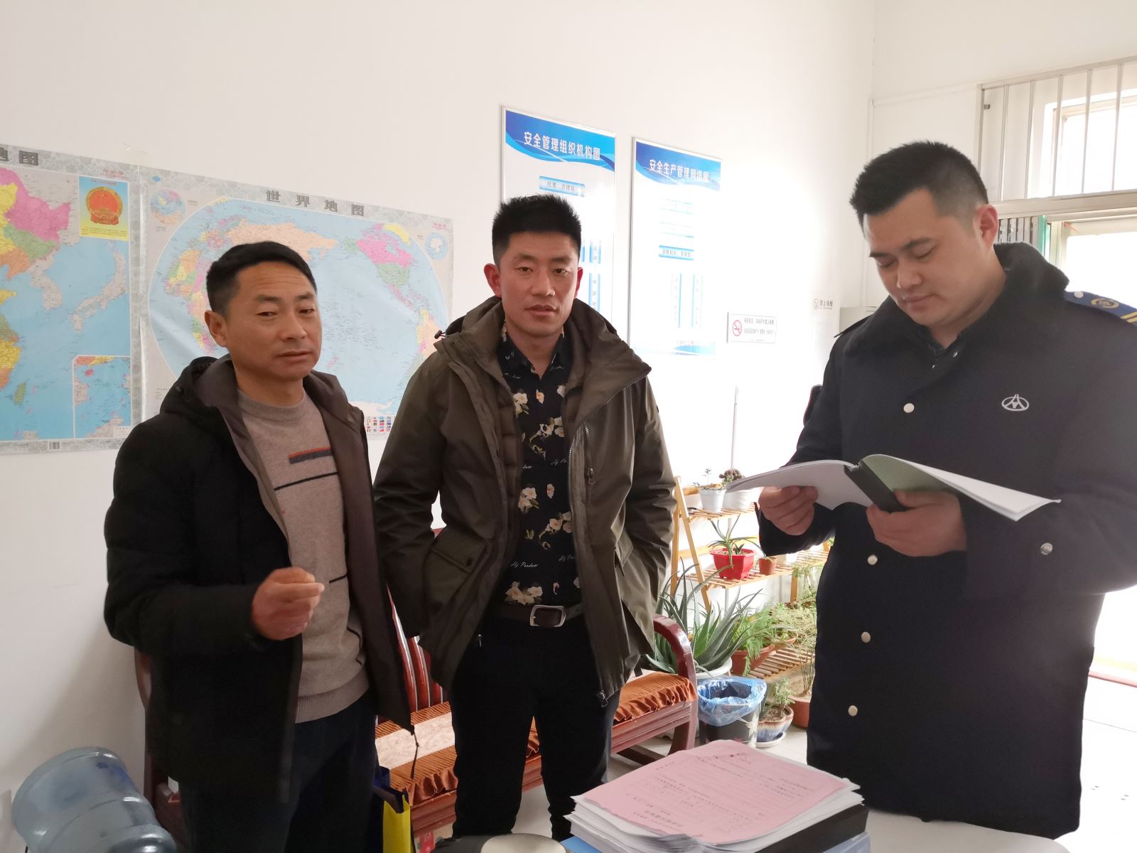 公交集團經(jīng)營發(fā)展事業(yè)部召開春季安全行車培訓