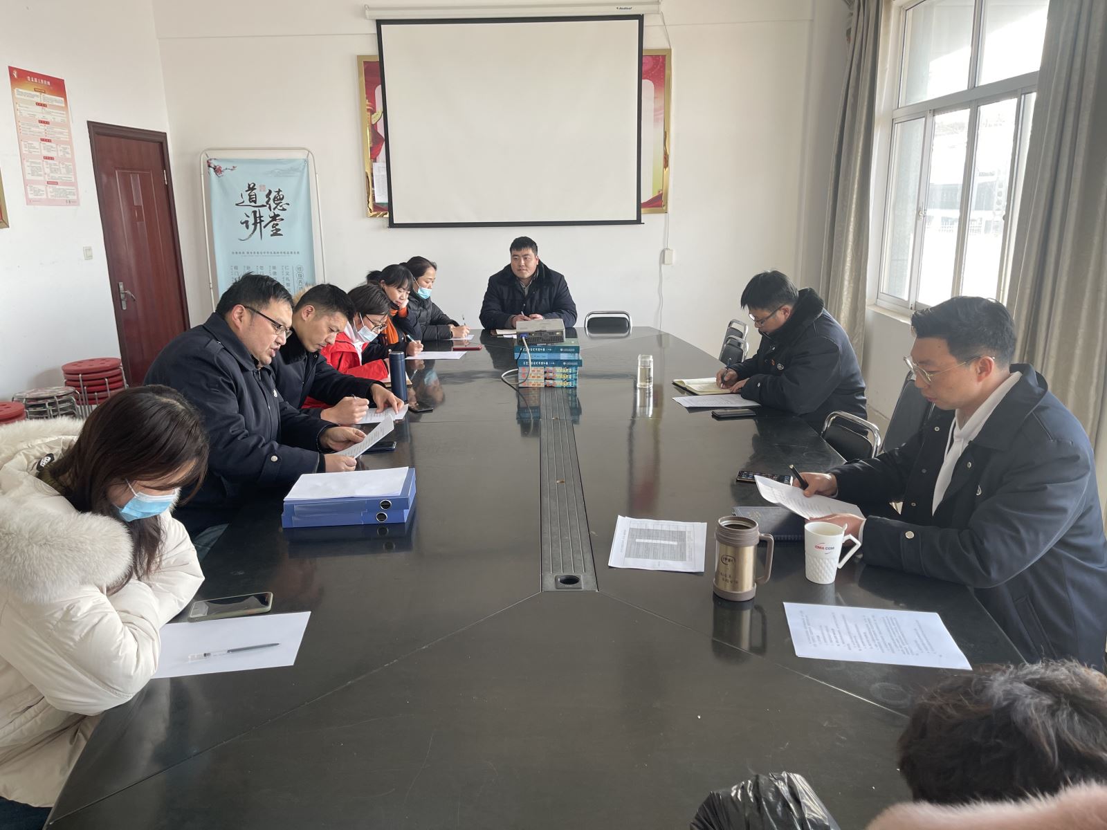 公交集團公交事業(yè)二部召開2021年首次運營生產(chǎn)會