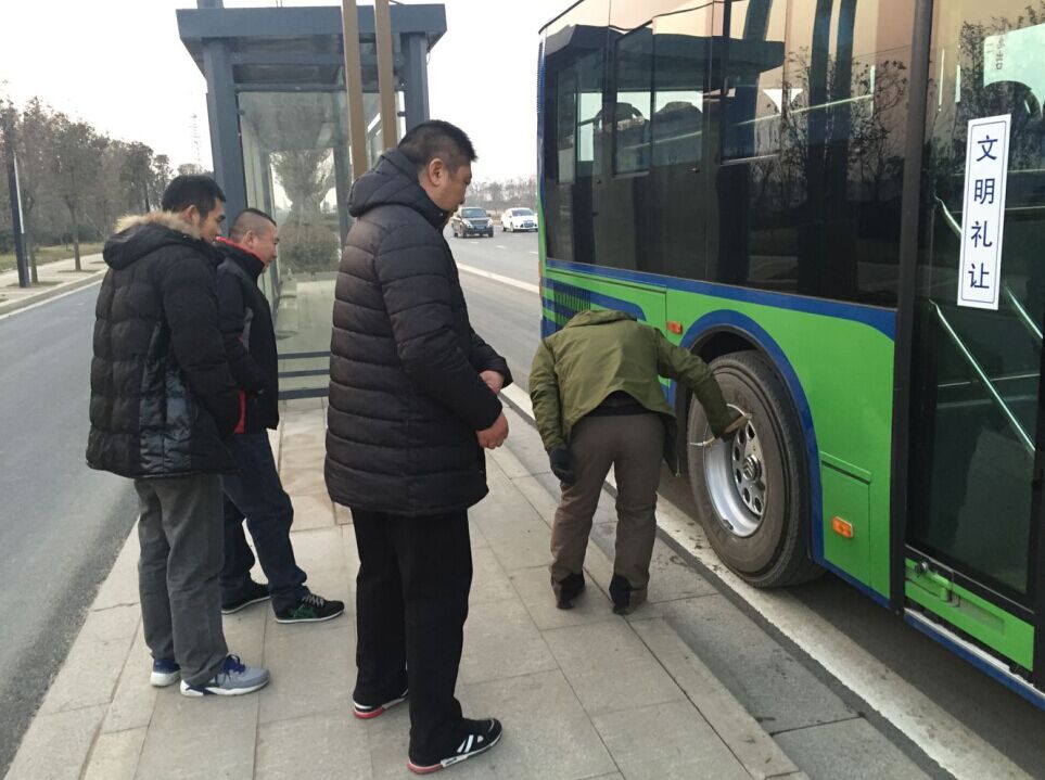 公交新浦公司全員努力保障運(yùn)營(yíng)正常