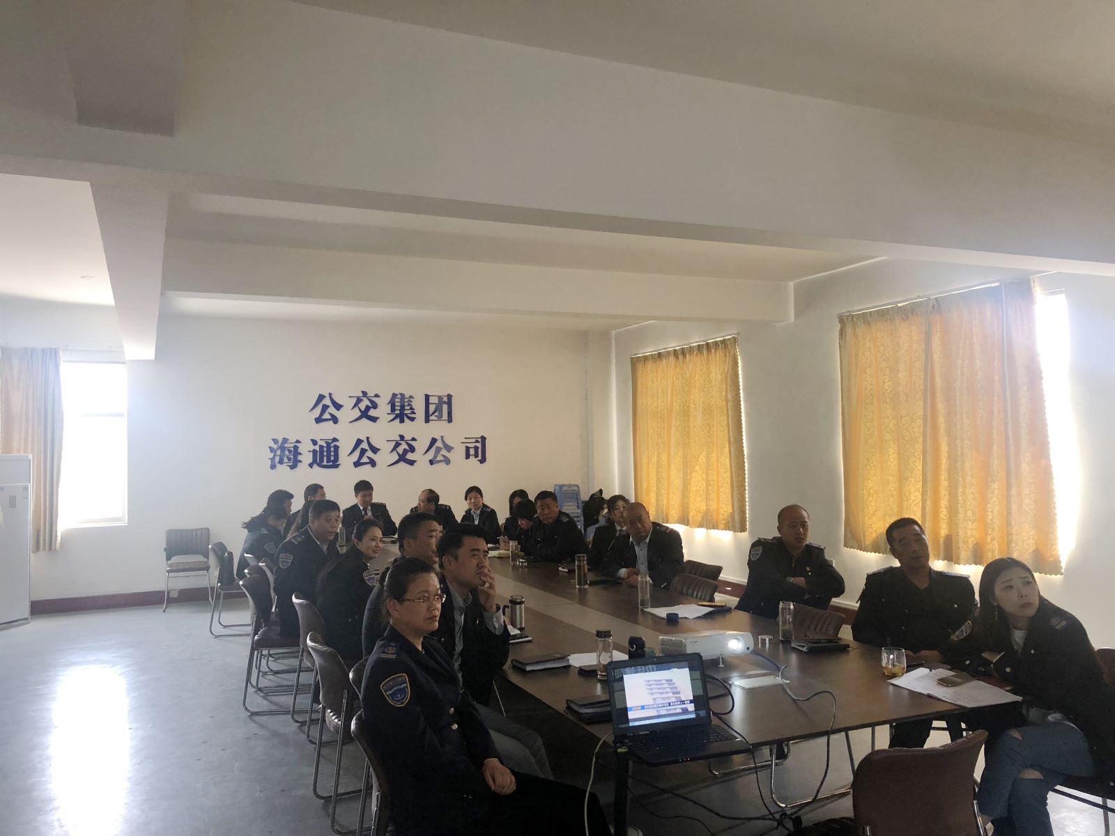 公交集團(tuán)公交事業(yè)一部召開(kāi)作風(fēng)建設(shè)工作會(huì)議