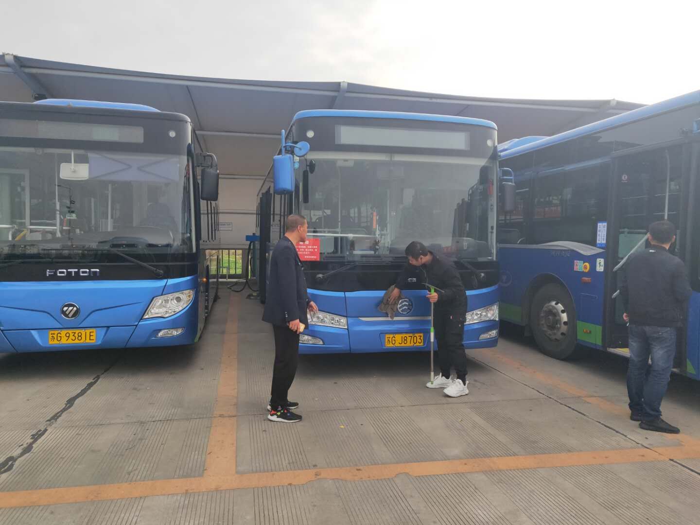 公交集團(tuán)公交事業(yè)一部開展換季車輛專項(xiàng)檢查