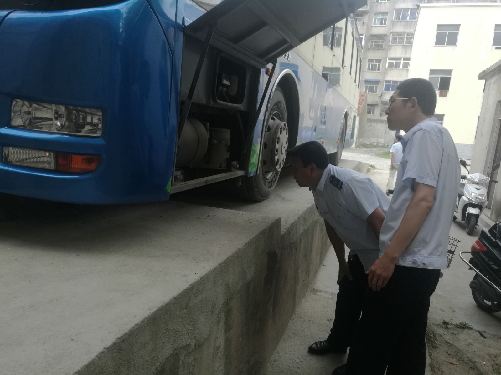 公交集團(tuán)海通公交公司開展例保大檢查