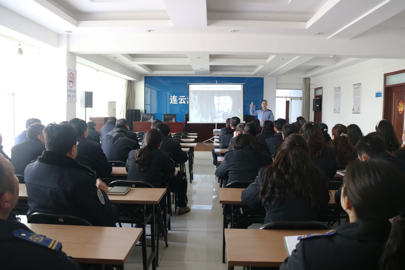 消防安全無小事|公交集團(tuán)開展消防安全知識(shí)講座