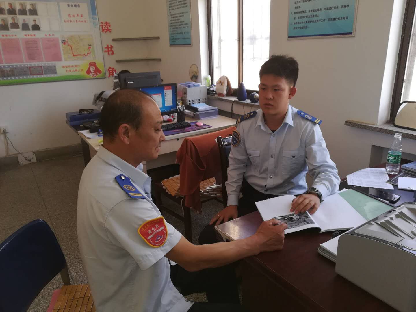 公交集團(tuán)海通公交公司開展駕駛員“一對一”幫教活動