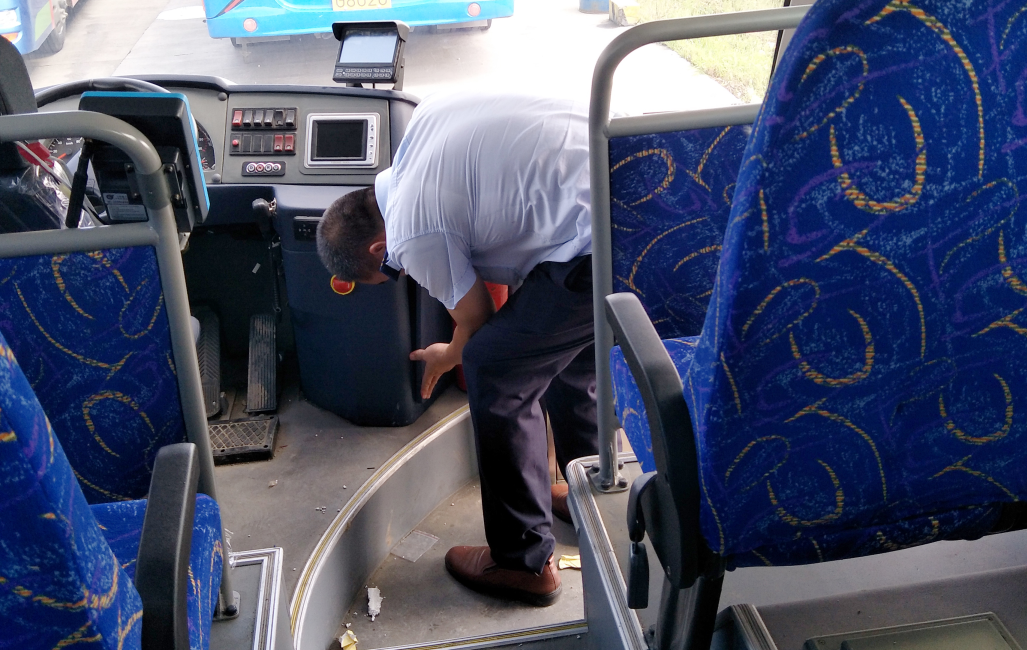 公交集團(tuán)佳連公司積極行動(dòng) 爭(zhēng)當(dāng)創(chuàng)文工作志愿者