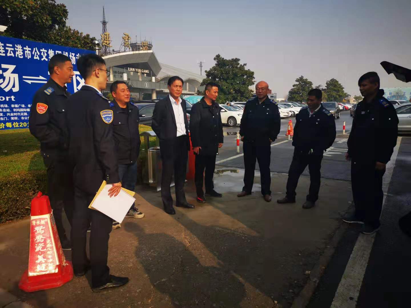 公交集團經(jīng)營發(fā)展事業(yè)部開展機場專線安全檢查