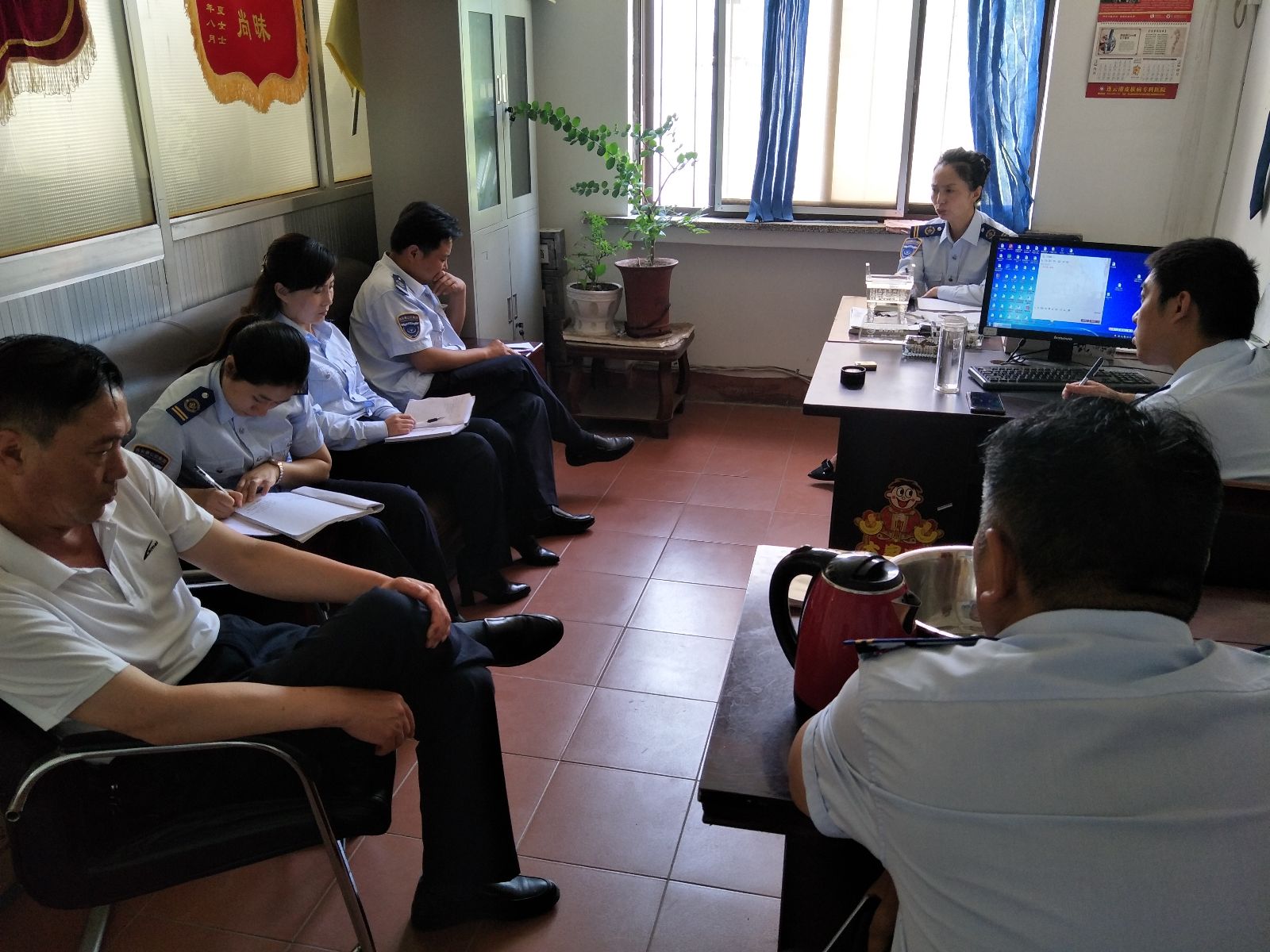 公交集團(tuán)佳連公司召開機(jī)場(chǎng)專線車輛更換部署會(huì)