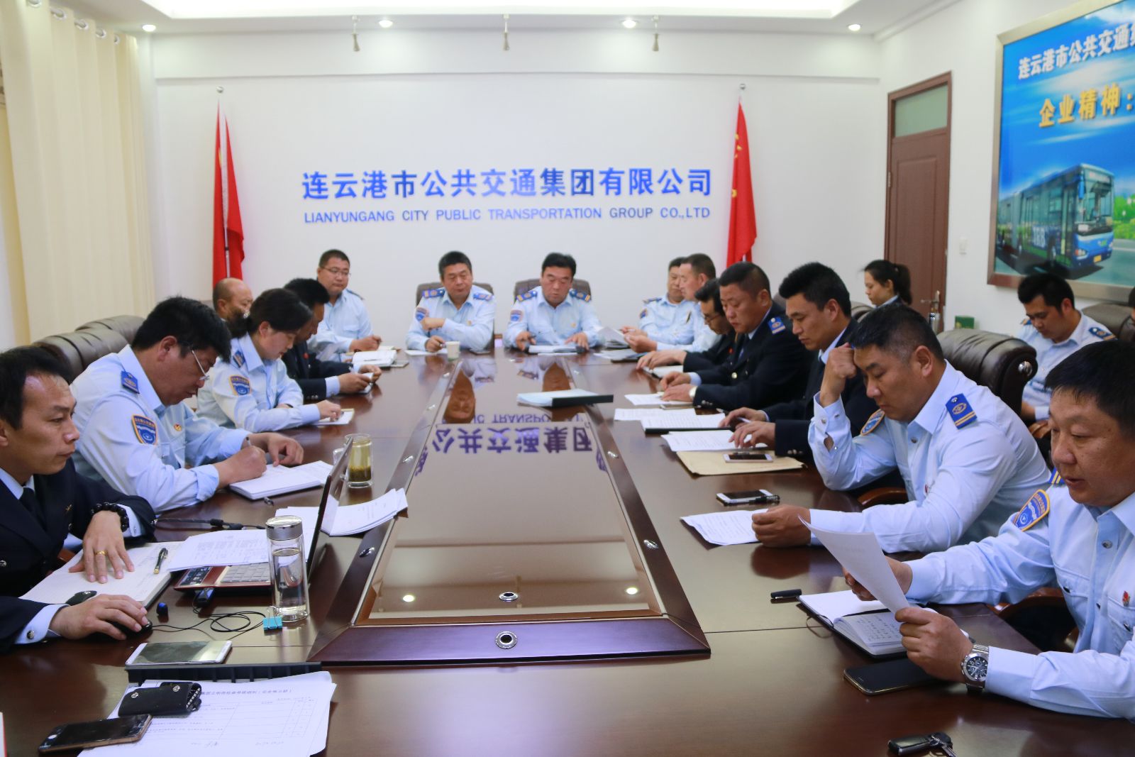 公交集團(tuán)全面開展“百日專項(xiàng)行動(dòng)”