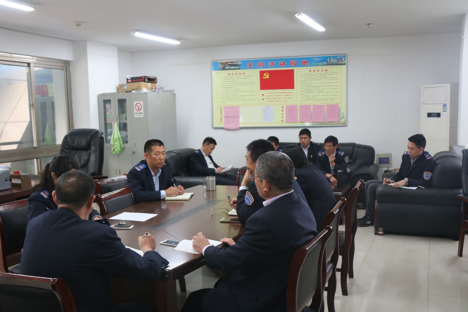 公交快速公司召開2017年全國文明城市創(chuàng)建動員會