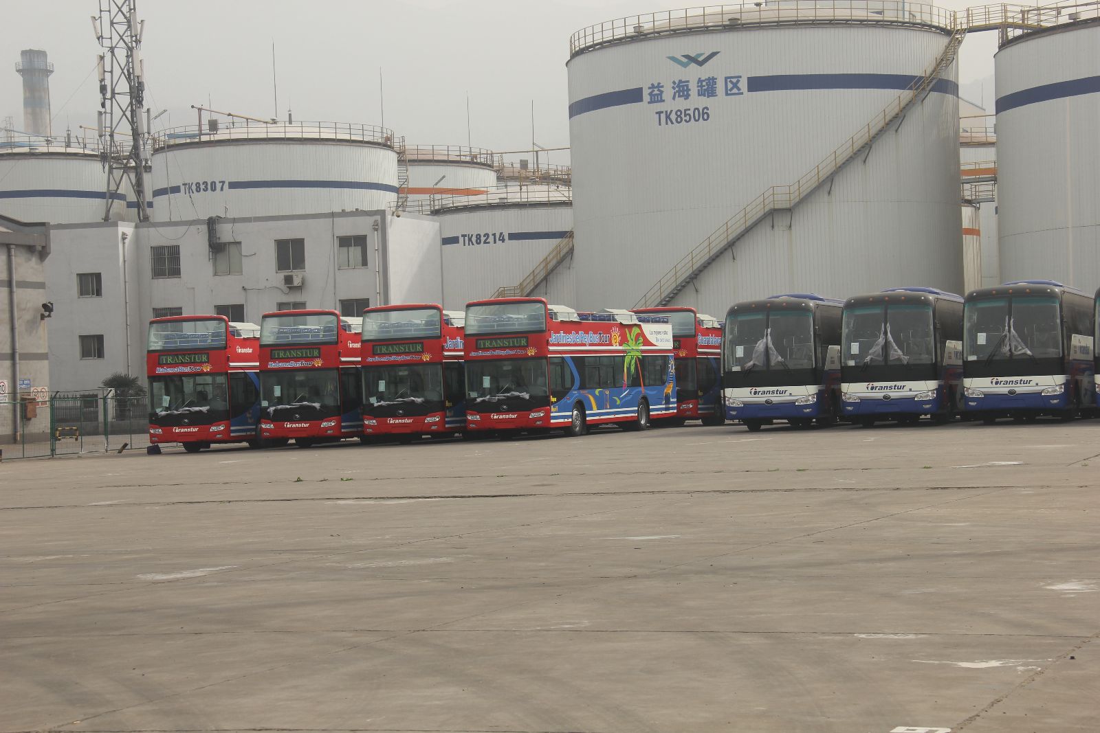 公交集團大浦廠做好冬季進廠車輛的維修保養(yǎng)工作