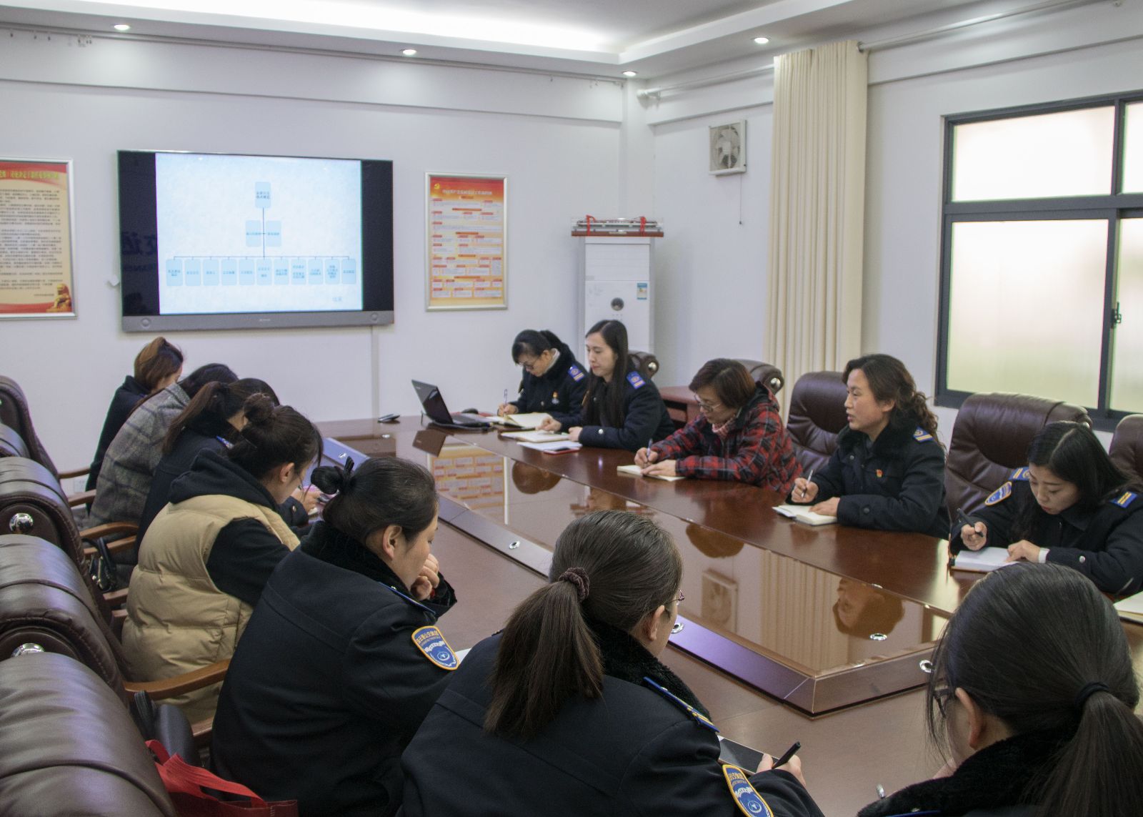 公交集團(tuán)開展信息宣傳報(bào)道和公文寫作培訓(xùn)