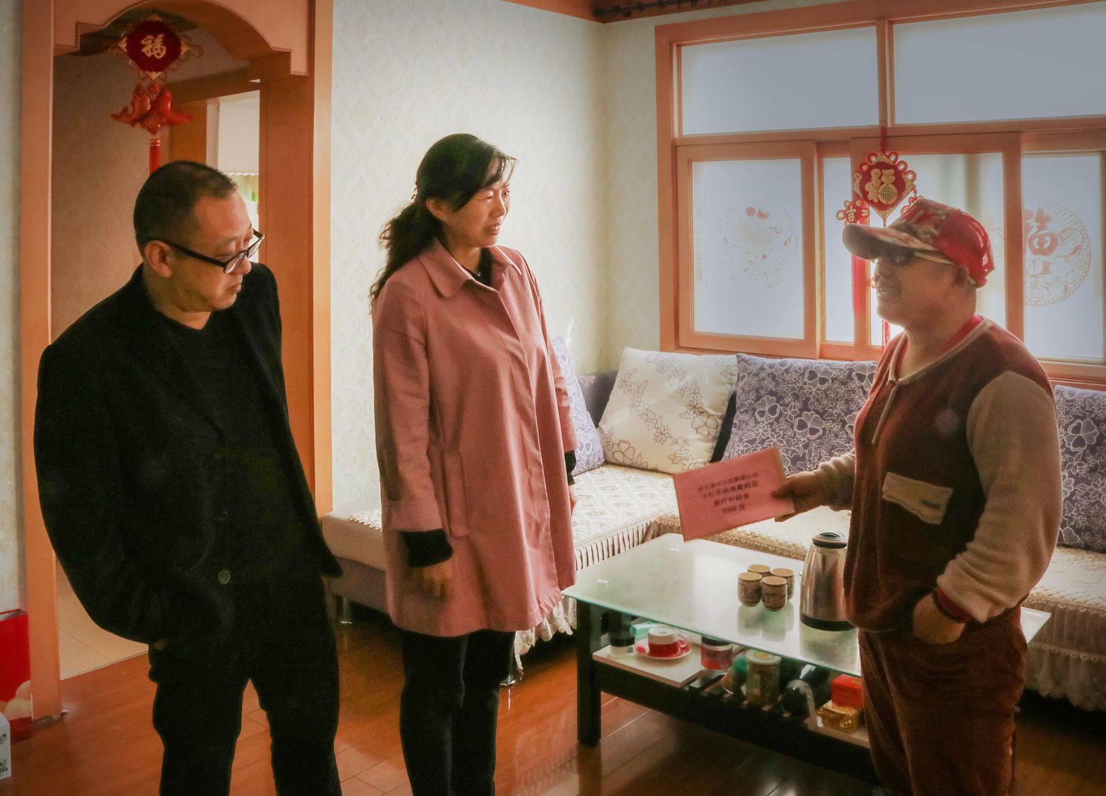 公交集團(tuán)工會(huì)看望慰問困難重病職工